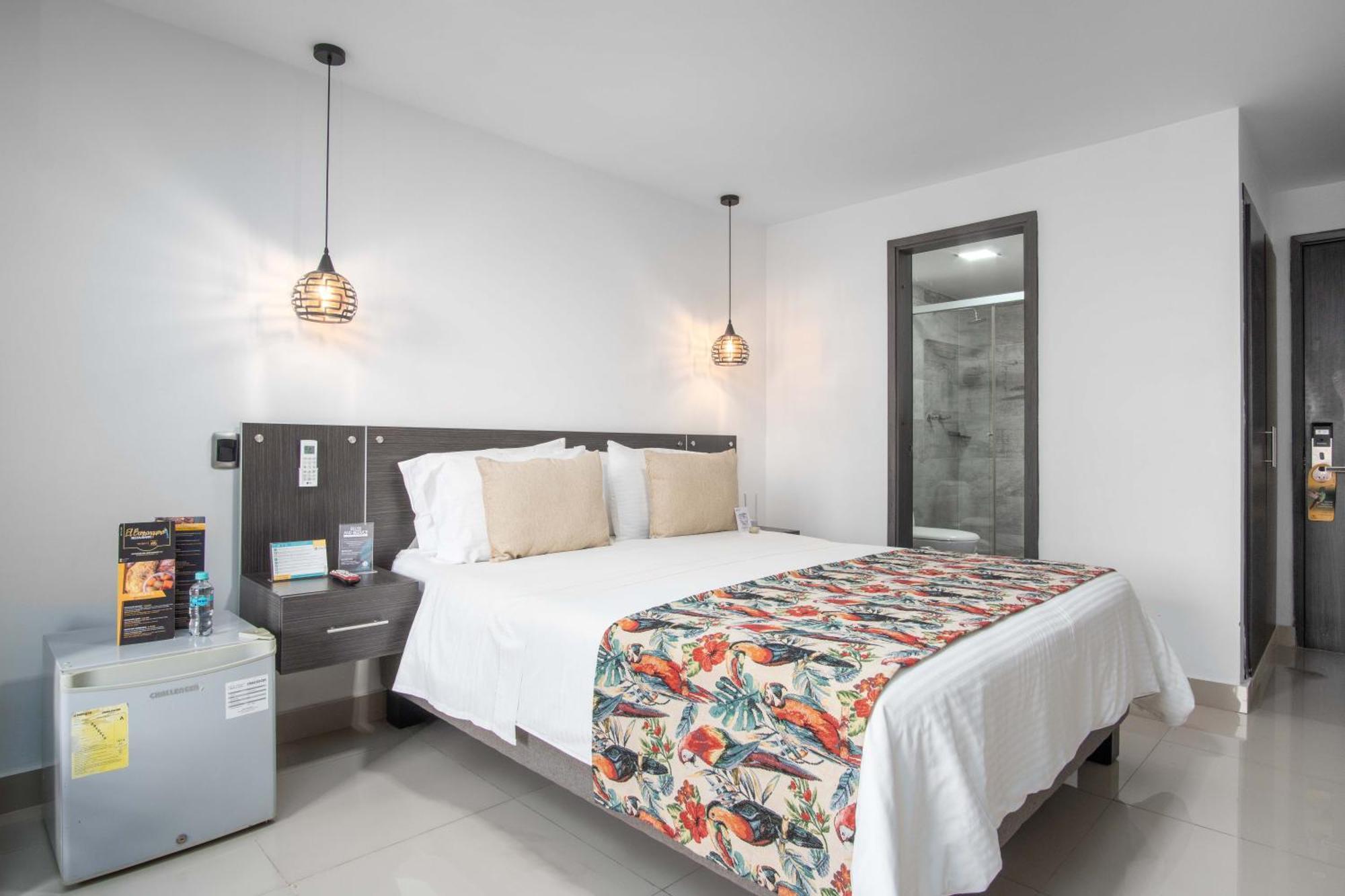 Azor Hotel Cali Versalles Bagian luar foto